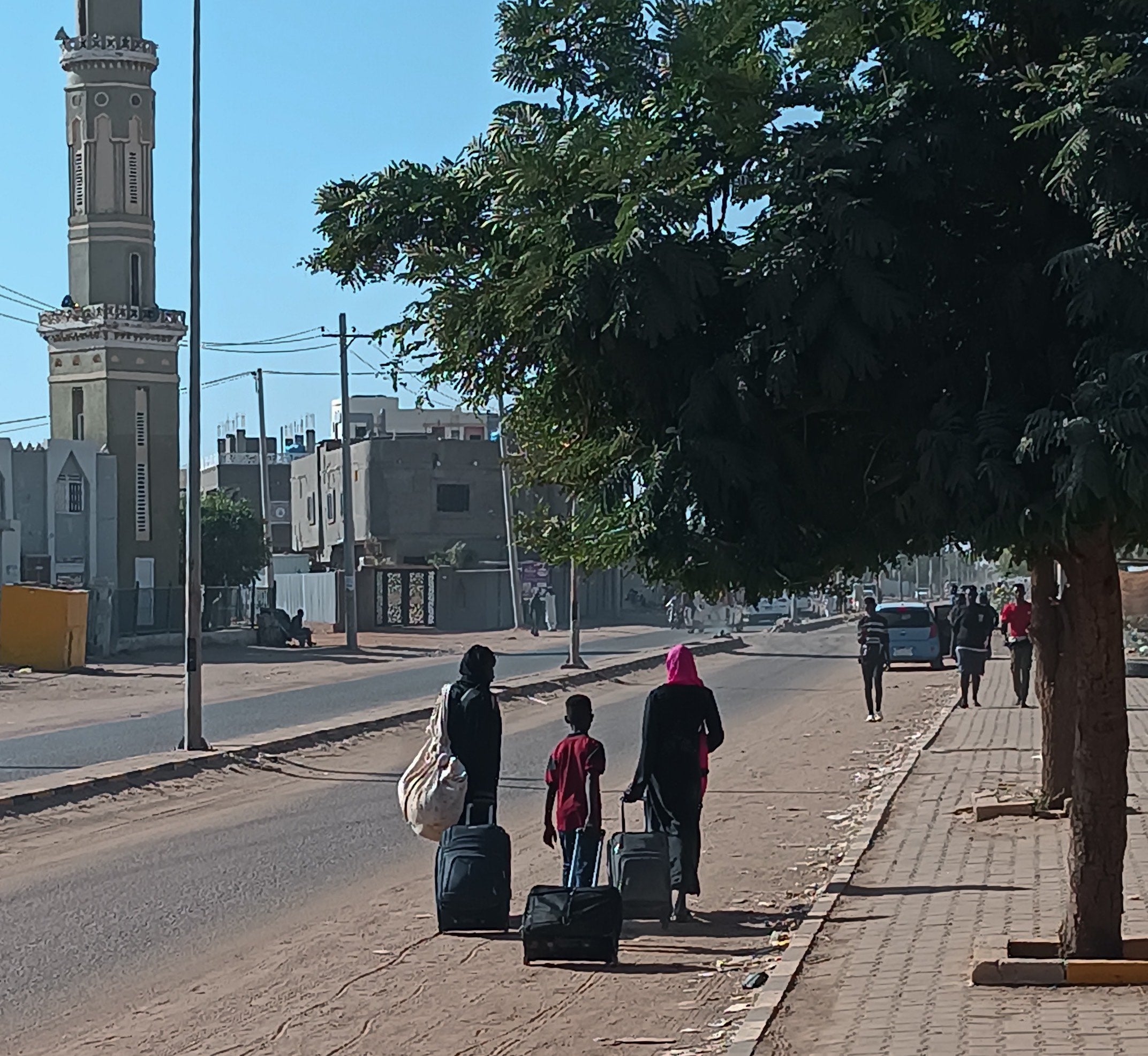 Quando os bombardeios e ataques aéreos começam, é hora de agir: a jornada  angustiante de Shakir pelo Sudão - CARE